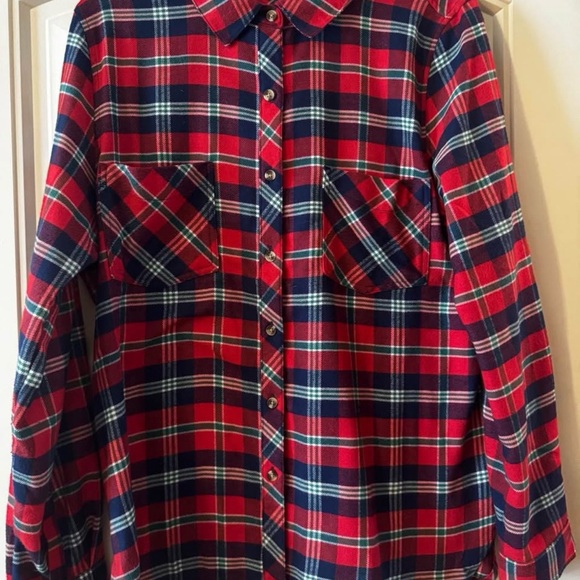Grace & Lace Norwegian Plaid Super Soft Button Down Top - Picture 3 of 4